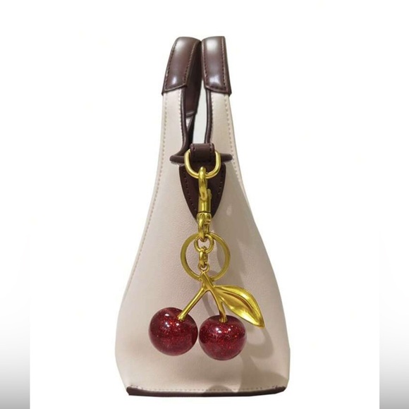 🍒🍒Cherry Keychain Purse Charm Stylish Red Glitter Double Cherries NWT - Picture 4 of 8